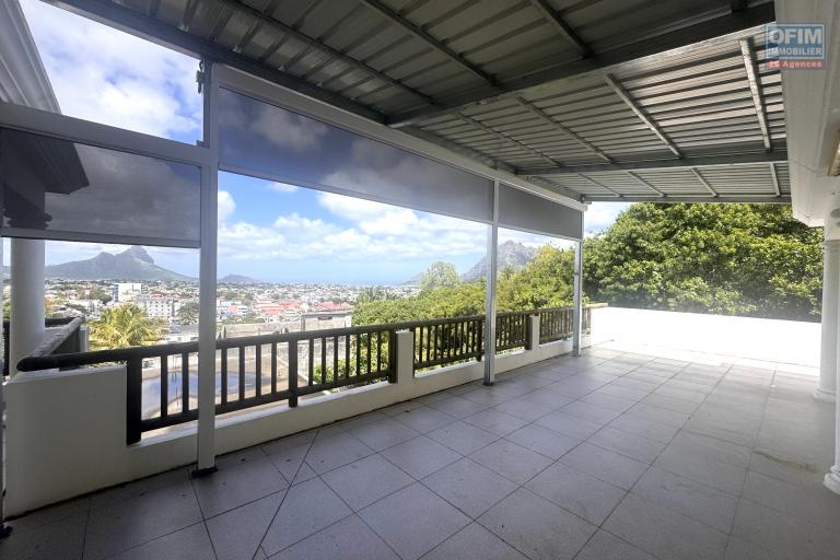 Quatre Bornes for sale is a huge villa with a breathtaking view and which has four bedrooms, an indoor swimming pool and a garage.