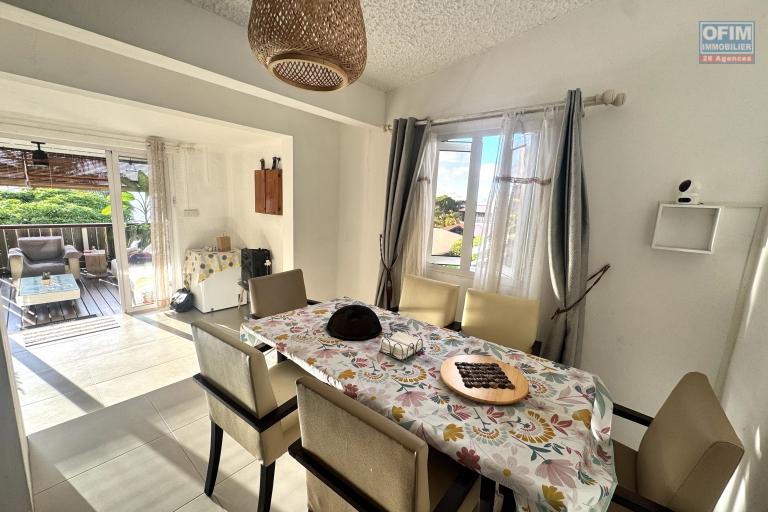 EXCLUSIVE &ndash; FLIC EN FLAC &ndash; RARE FIND BY THE SEA