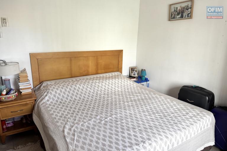 EXCLUSIVE &ndash; FLIC EN FLAC &ndash; RARE FIND BY THE SEA