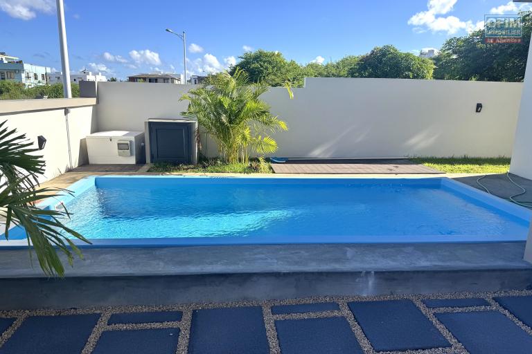 Flic-en-Flac &ndash; For rent: New 4-bedroom villa with swimming pool