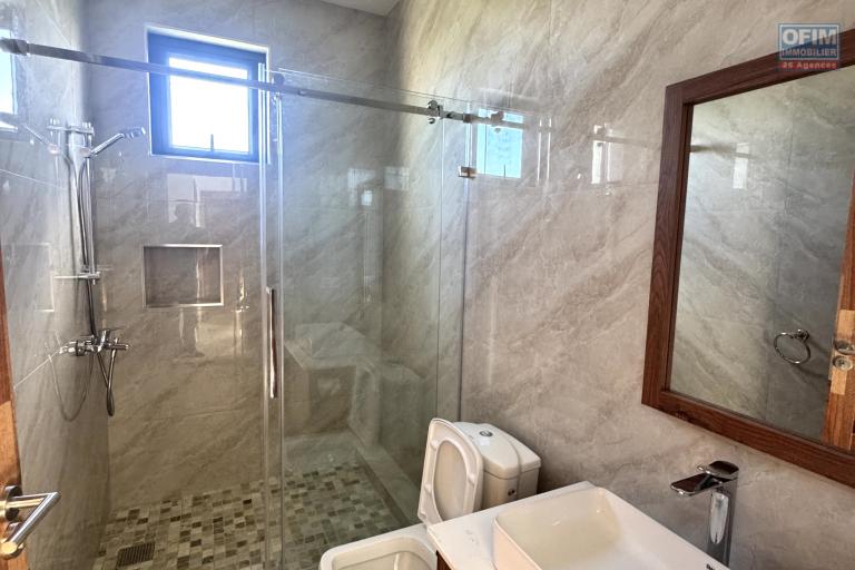 Flic-en-Flac &ndash; For rent: New 4-bedroom villa with swimming pool