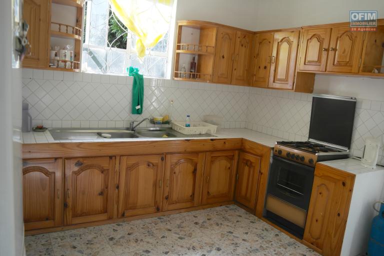 Flic en Flac, Mauritius &ndash; For sale: pleasant 4-bedroom villa located in a quiet, residential area, just 2 minutes from the beach and shops.