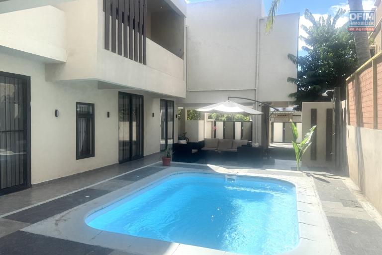 Albion 2-bedroom apartment with pool, located on the first floor, in a quiet area