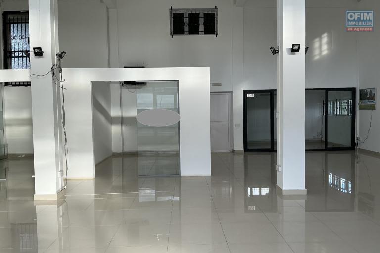 COMMERCIAL PREMISES FOR RENT &ndash; GRAND BAIE &ndash; 121 M&sup2;