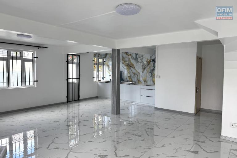  Sodnac Mauritius &ndash; For rent: fully renovated unfurnished house, located in a quiet residential area.