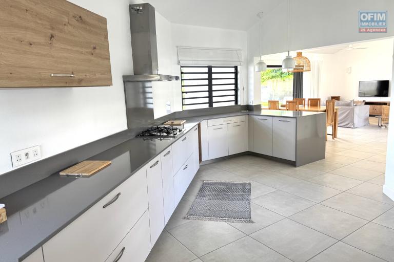 TAMARIN Mauritius – Beautiful, recently built 3-bedroom villa with swimming pool