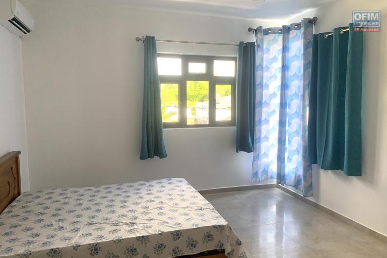 Flic en Flac &ndash; For Rent: Pleasant and recently built 2-bedroom apartment located on the second and top floor (no elevator), in a quiet area, just 200 metres from the beach.