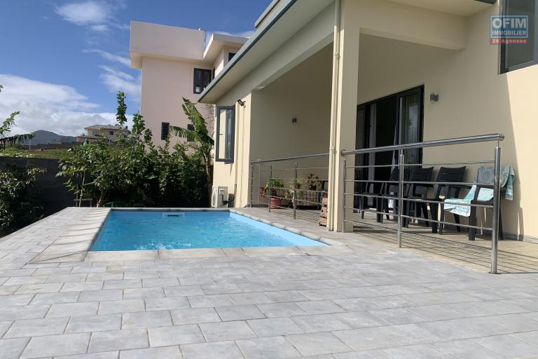 Flic en Flac, Mauritius &ndash; Modern 5-Bedroom Villa for Rent with Swimming Pool and Garage in a Secure Residential Estate