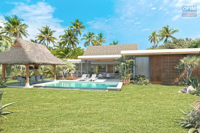 Pointe d'Esny Le Village &ndash; Exceptional Villa with Private Swimming Pool in the Heart of a Prestigious Estate
