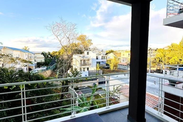 Superb 3-bedroom apartment in Flic en Flac with swimming pool, elevator and beautiful terraces