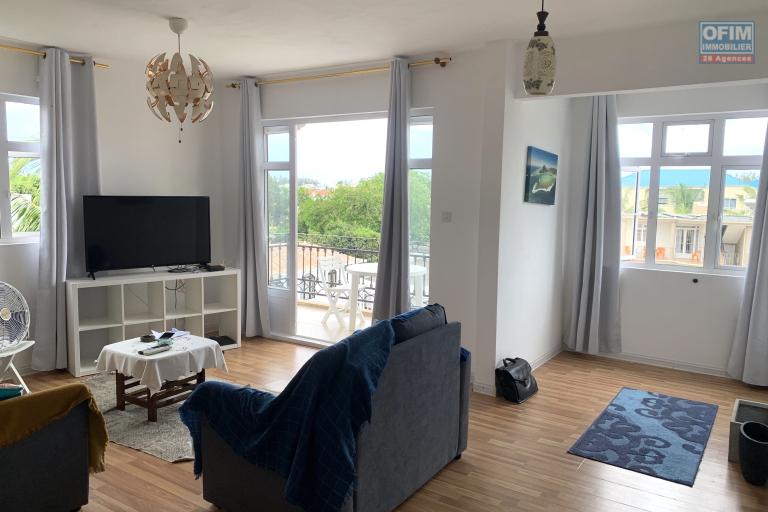 Flic en Flac Mauritius, tastefully decorated 2-bedroom apartment for rent, located on the third floor with swimming pool.