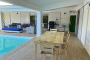 FOR RENT / Large 3-bedroom villa with annex (2 bedrooms) and 2100 m2 of garden / CALODYNE - Mauritius