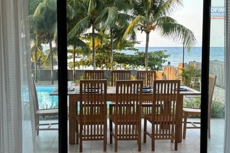 &Agrave; Louer : appartement de luxe 3 chambres, pieds dans l'eau &agrave; Trou aux Biches.