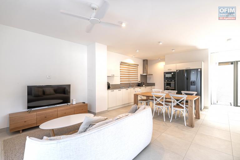Tamarin vente villa 4 chambres avec piscine accessible aux étrangers situé au cœur de la Smart City de Tamarin à 5 minutes de la plage.