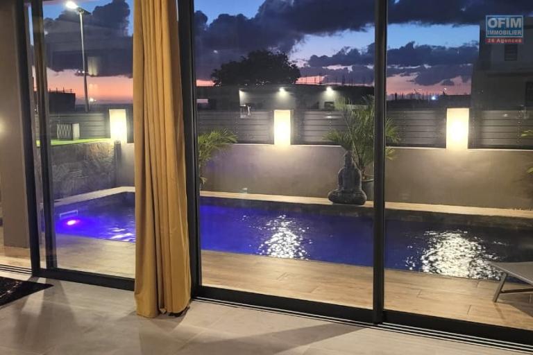&Agrave; louer &ndash; Superbe villa contemporaine 4 chambres &agrave; Flic en Flac
