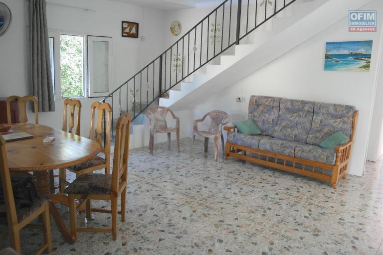 Flic en Flac, &Icirc;le Maurice &ndash; &Agrave; vendre agr&eacute;able villa de 4 chambres situ&eacute;e dans un quartier calme et r&eacute;sidentiel, &agrave; seulement 2 minutes de la plage et des commerces.
