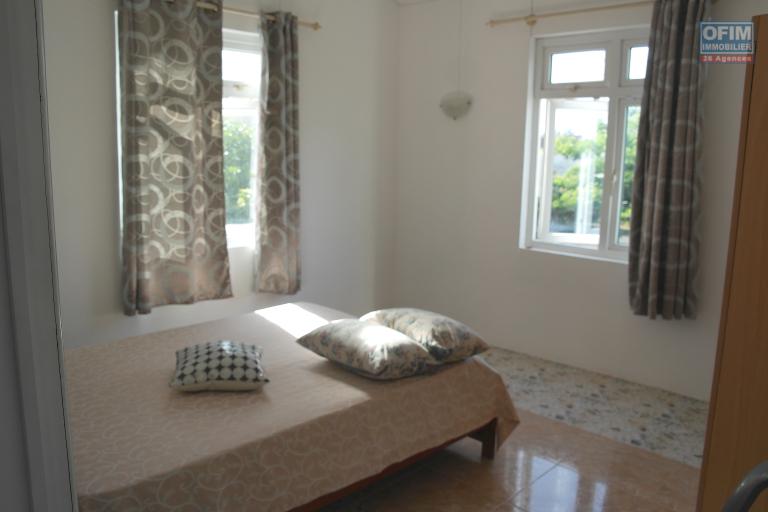 Flic en Flac, &Icirc;le Maurice &ndash; &Agrave; vendre agr&eacute;able villa de 4 chambres situ&eacute;e dans un quartier calme et r&eacute;sidentiel, &agrave; seulement 2 minutes de la plage et des commerces.