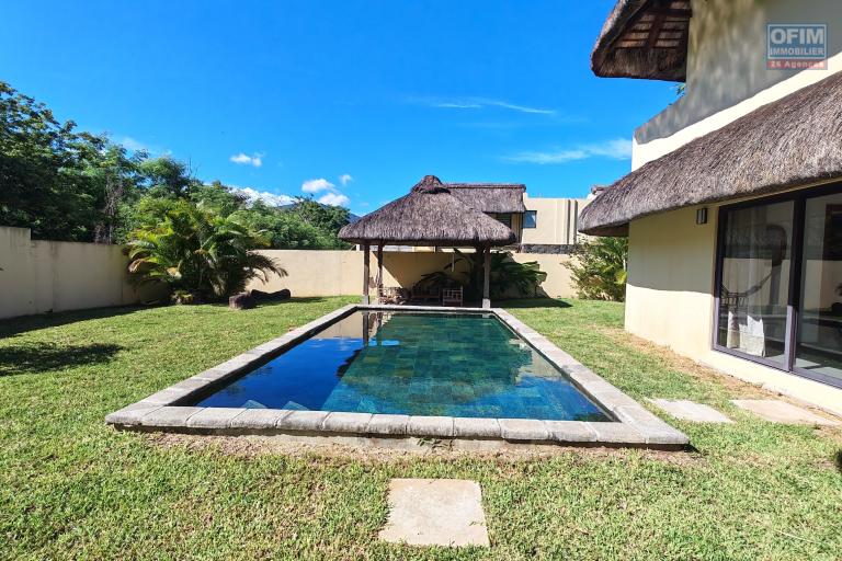 Île Maurice – Rivière Noire : En vente villa de standing accessible aux étrangers avec piscine privée