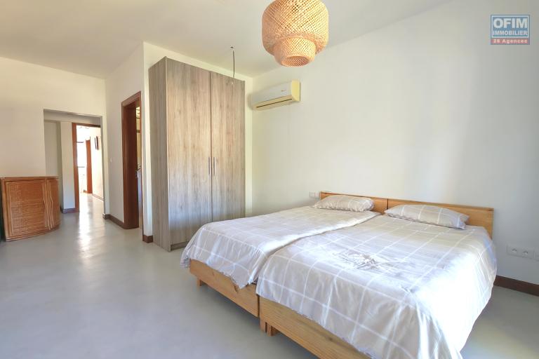 Île Maurice – Rivière Noire : En vente villa de standing accessible aux étrangers avec piscine privée