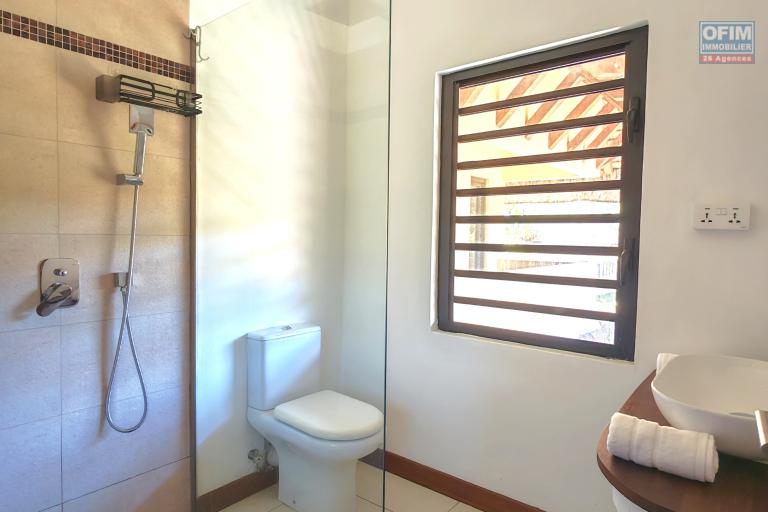 Île Maurice – Rivière Noire : En vente villa de standing accessible aux étrangers avec piscine privée