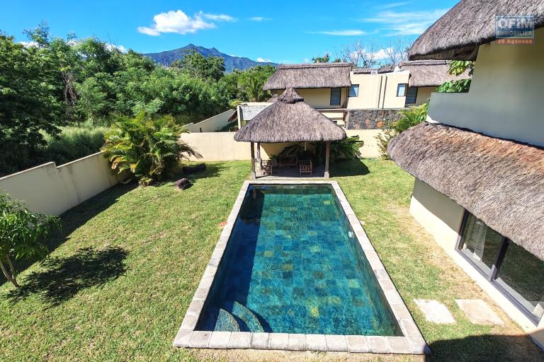 Île Maurice – Rivière Noire : En vente villa de standing accessible aux étrangers avec piscine privée