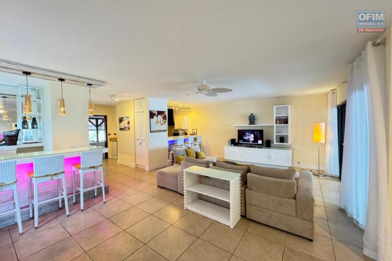 A LOUER / Penthouse d'exception, Pieds dans l'eau&ndash; POINTE AUX BICHES / &Icirc;le Maurice