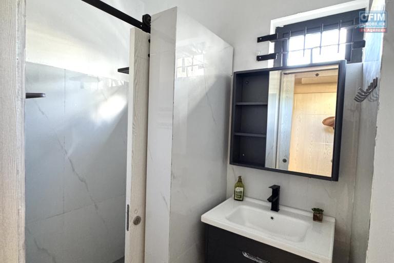 Albion  Appartement 2 chambres avec piscine, en rez-de-chauss&eacute;e, au calme