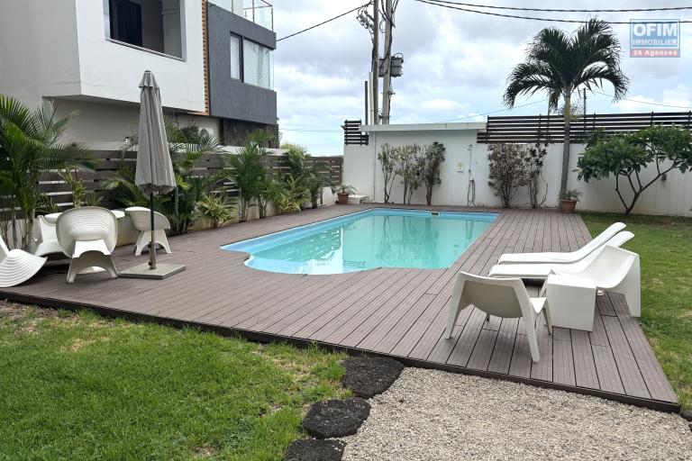 Flic en Flac Superbe Appartement Meublé à Vendre dans une Résidence Sécurisée avec Piscine
