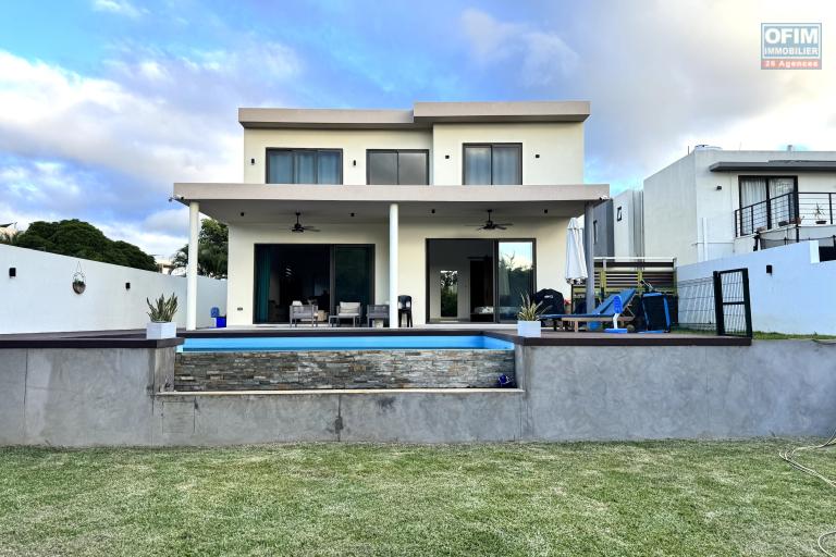  Flic en Flac, Mauritius: For sale, magnificent recent contemporary villa with s...