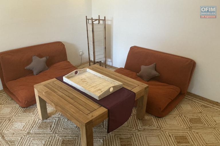 A LOUER / Grande villa 3 chambres avec d&eacute;pendance ( 2 chambres ) et 2100 m2 de jardin / CALODYNE - &Icirc;le Maurice