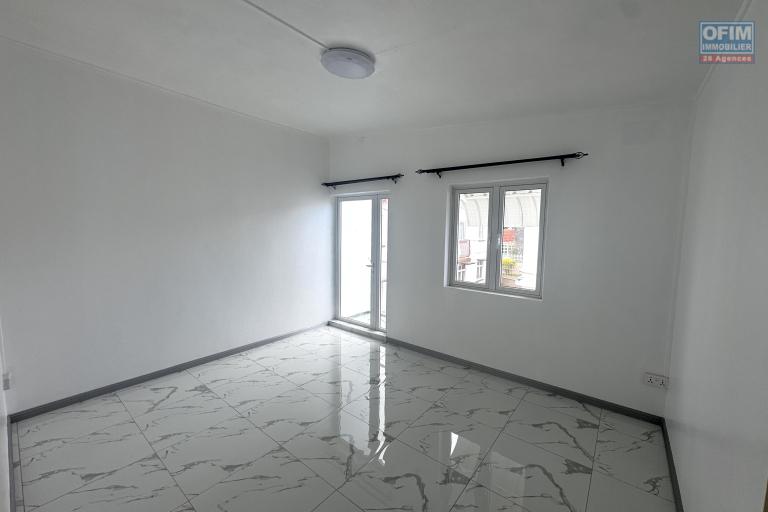  Sodnac Ile Maurice &ndash; &Agrave; louer maison non meubl&eacute;e enti&egrave;rement r&eacute;nov&eacute;e, situ&eacute;e dans un quartier r&eacute;sidentiel et calme.