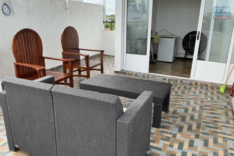&Agrave; LOUER &ndash; GRAND BAIE maison  sur 2 &eacute;tages avec rooftop am&eacute;nag&eacute; dans r&eacute;sidence s&eacute;curis&eacute;e. &Icirc;le Maurice