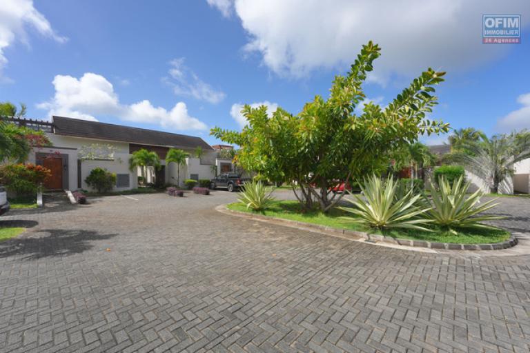 A vendre magnifique villa dans une residence accessible aux etrangers &agrave; Grand Baie, La Salette.