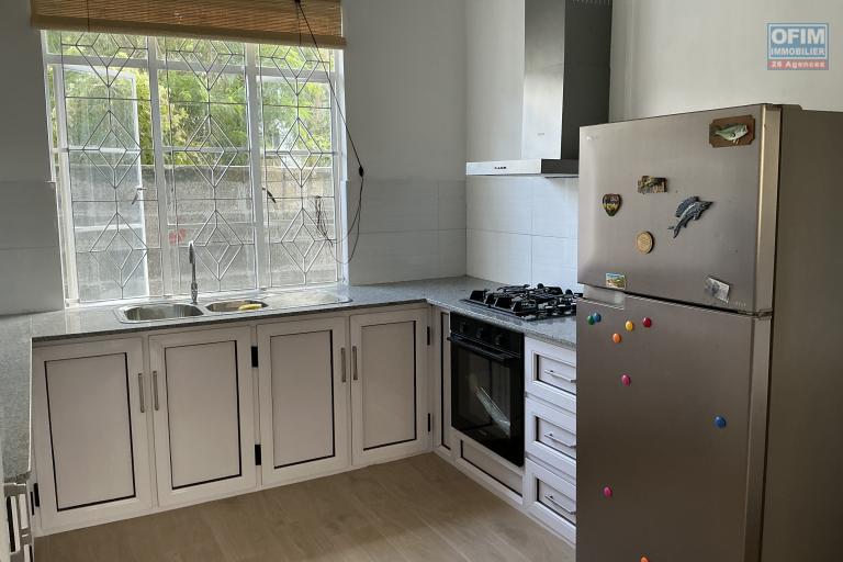 &Agrave; LOUER &ndash; Appartement 3 Chambres &agrave; Pereyb&egrave;re &ndash; &Agrave; Deux Pas de la Plage