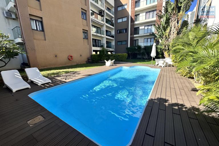  Flic en Flac Ile Maurice Superbe Appartement Meubl&eacute; &agrave; Vendre dans une R&eacute;sidence S&eacute;curis&eacute;e avec Piscine