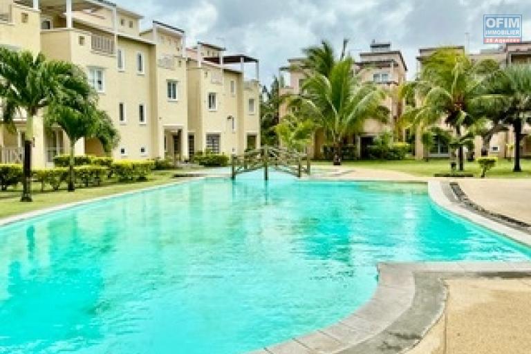 &Agrave; VENDRE &ndash; Triplex avec vue mer &agrave; Barachois 3, Melville