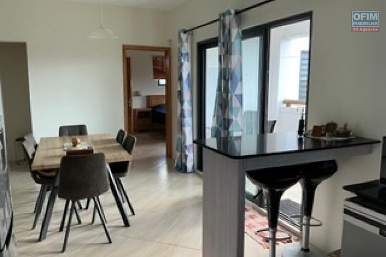 &Agrave; louer &ndash; Superbe appartement 3 chambres en suite avec piscine et jardin &agrave; Grand Baie