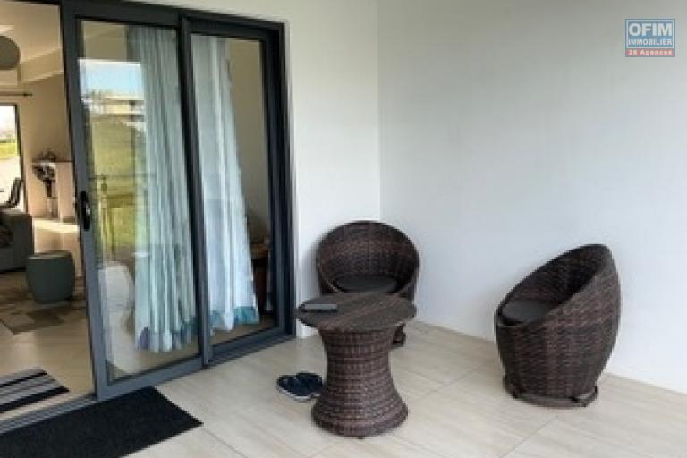 &Agrave; louer &ndash; Superbe appartement 3 chambres en suite avec piscine et jardin &agrave; Grand Baie