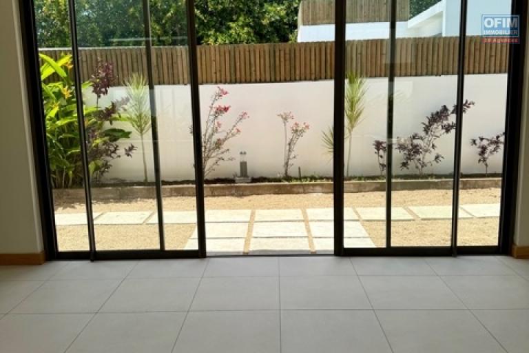 Villa F4 avec piscine Vivez dans le luxe et le confort proche centre commercial de la Croisette de Grand Baie dans un lotissement priv&eacute; Bois Chandelle