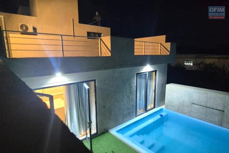 Flic en Flac &icirc;le Maurice  &ndash; Superbe villa r&eacute;cente de 3 chambres avec piscine, double garage et vue mer