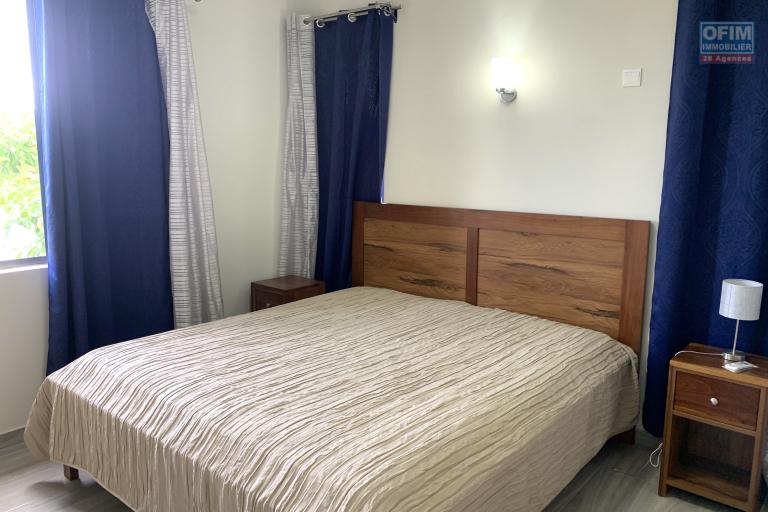 Flic En Flac &icirc;le Maurice &agrave; louer r&eacute;cente villa cinq chambres avec piscine et garage situ&eacute;e dans un morcellement s&eacute;curis&eacute; au calme.