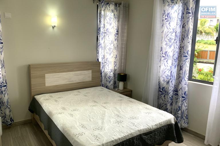 Flic En Flac &icirc;le Maurice &agrave; louer r&eacute;cente villa cinq chambres avec piscine et garage situ&eacute;e dans un morcellement s&eacute;curis&eacute; au calme.
