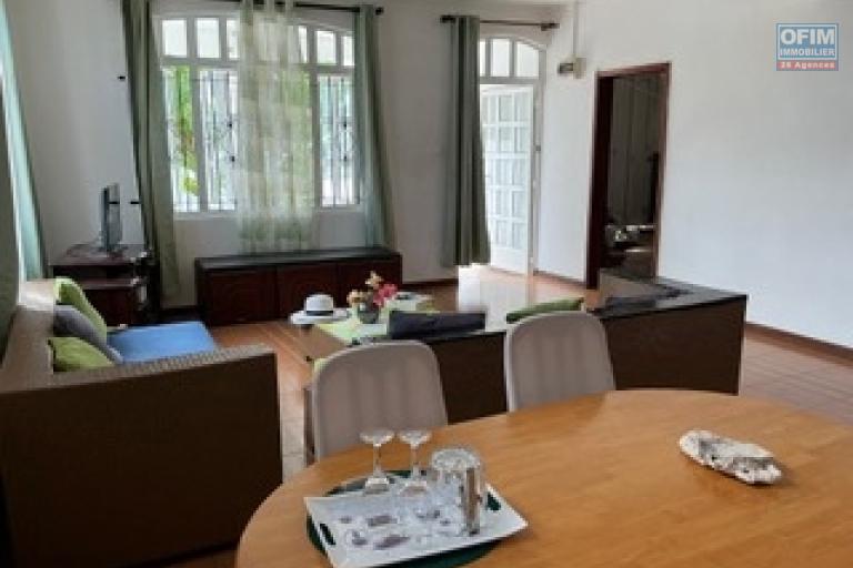 &Agrave; vendre &ndash; Grande maison familiale avec fort potentiel locatif au c&oelig;ur de Grand Baie