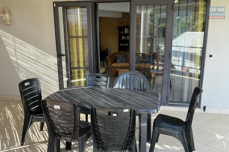 Superbe appartement de 130 m&sup2; avec piscine et jardin  &agrave; Calodyne. 3 chambres (disponible au 01er aout)