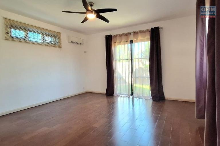 &Agrave; louer Appartement non meubl&eacute; de 3 chambres &agrave; Calodyne      Rs 40,000/mois