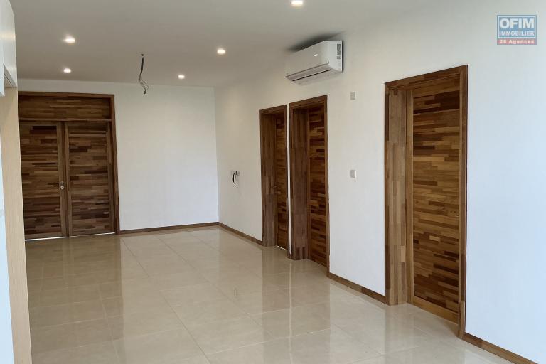 &Agrave; vendre &ndash; Appartement neuf de 2 chambres en r&eacute;sidence s&eacute;curis&eacute;e avec piscine &agrave; Grand Baie, &icirc;le Maurice
