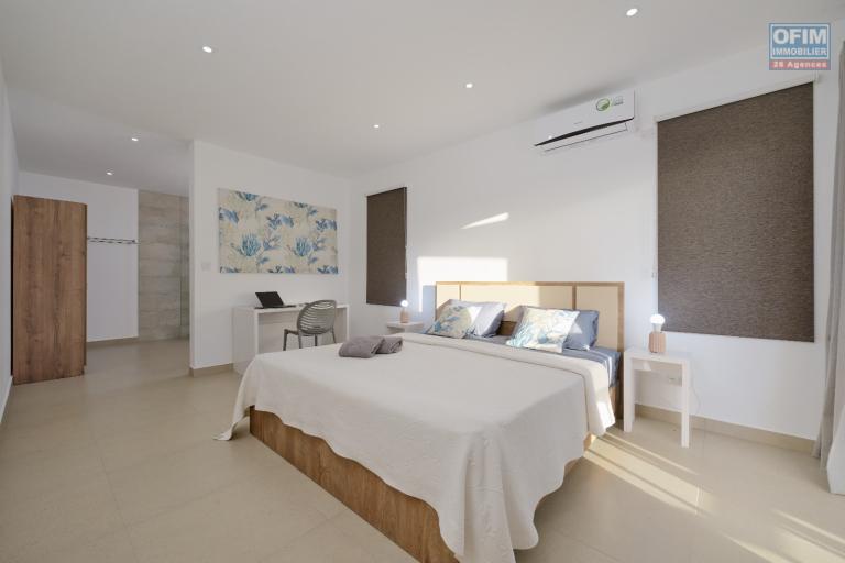 &Agrave; VENDRE &ndash; &Eacute;l&eacute;gante villa contemporaine &agrave; Grand Baie, &icirc;le Maurice. Marche local uniquement