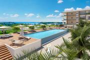 Accessible aux &eacute;trangers: appartement de 3 chambres &agrave; coucher avec piscine commune &agrave; Grand Baie La Croisette.