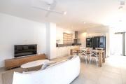 Tamarin vente villa 4 chambres avec piscine accessible aux étrangers situé au cœur de la Smart City de Tamarin à 5 minutes de la plage.