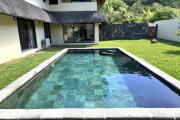 Île Maurice – Rivière Noire : En vente villa de standing accessible aux étrangers avec piscine privée